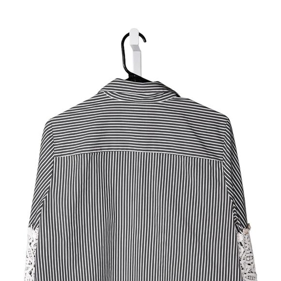 Chico's Womens Shirt Button Up Gray White Striped Lace Stretch Blouse Top 1.5/10 - Picture 6 of 8